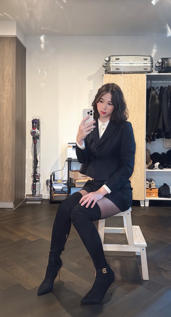 Jennie48 tweet media