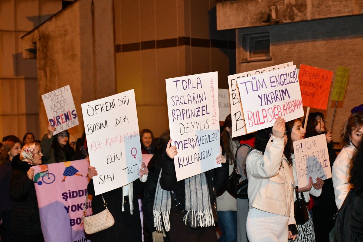 Sol Parti Artvin tweet media