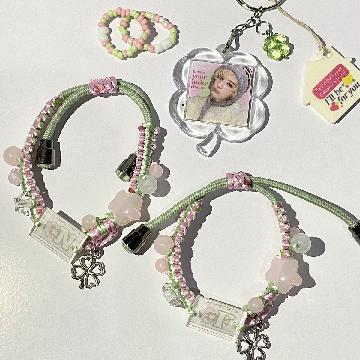 She said “so make the friendship bracelet”, so I make my own with my beloved bff. it’s not just friendship bracelet, but it’s also lucky charm so may we both be surrounded by good luck in our lives.🍀🌷🫧

thanks to <a href="/giveyougifts/">𐙚 𝐹𝒂𝒂𝒆𝒓𝒚·˚🪽</a> who made this beautiful bracelet💗💚