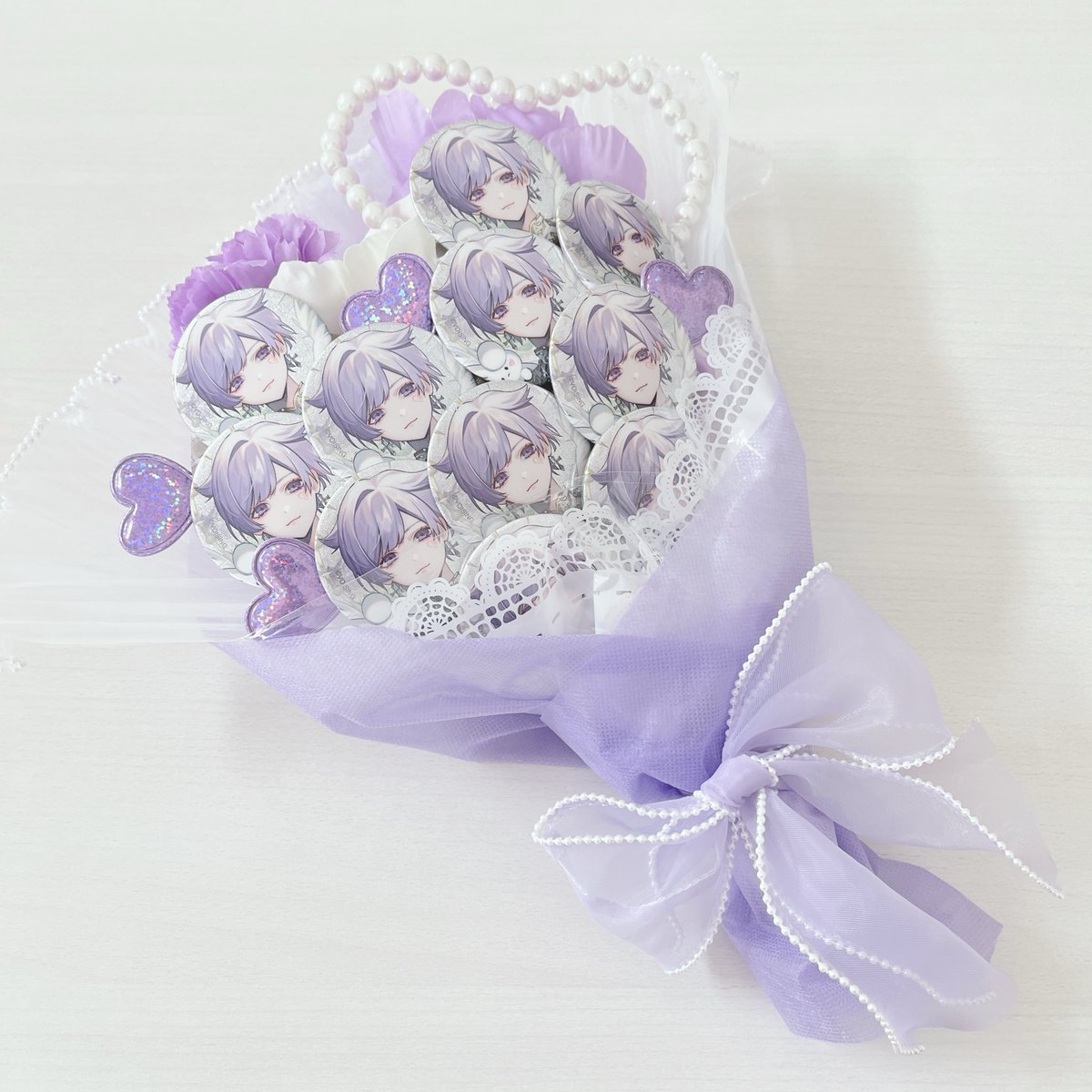 ⟡.·*.····························································⟡.·*.

　　　　　　推しブーケ

⟡.·*.····························································⟡.·*.

今度は私の推しで制作しました💜
作り方はこのポストに繋げています♪
良かったら参考にしてください✨