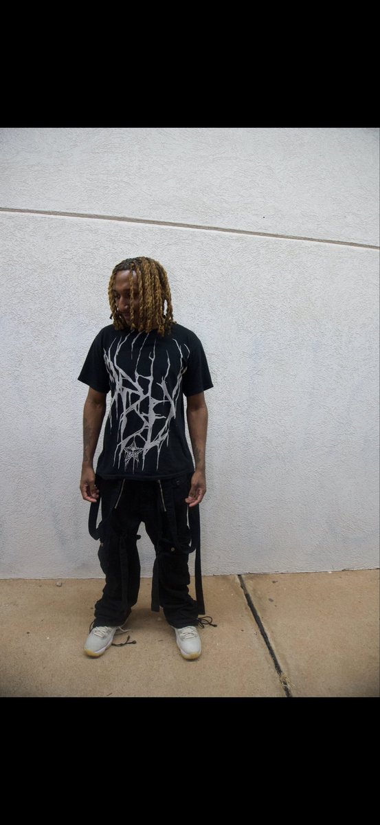 ReddBoogie6's tweet photo. Tell em boys come 2 kill me Redd gonna step on these nigga 2026 https://t.co/2DNShOvbDP