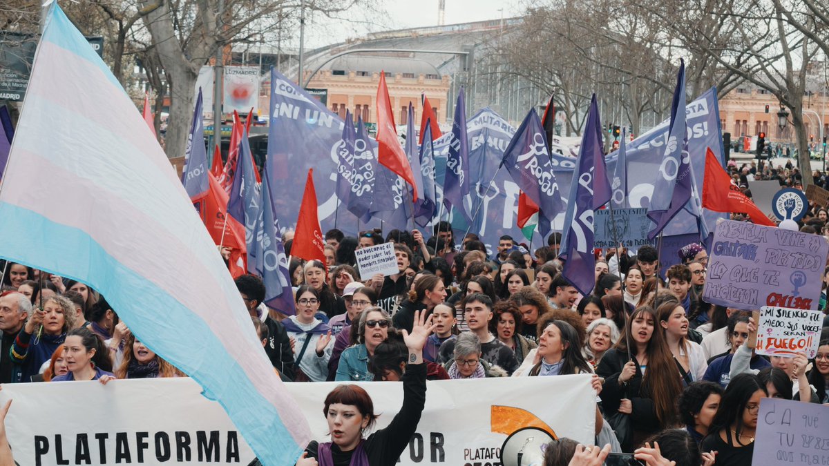 Pan y Rosas Madrid tweet media