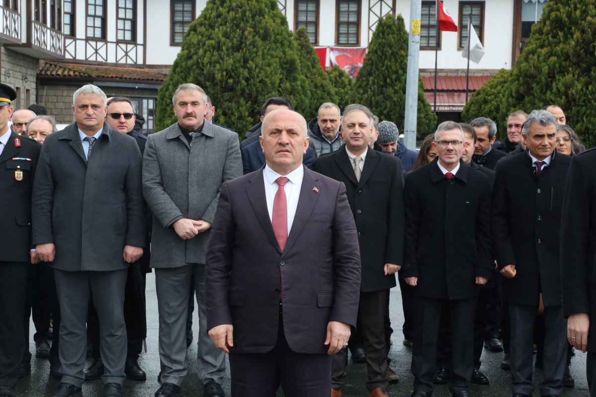 Cayelibeltr's tweet photo. 📍 Atatürk Anıtı Önü - Çelenk Sunma Töreni

Belediye başkanımız Sayın İsmail Hakkı ÇİFTÇİ, ilçemizin düşman işgalinden kurtuluşunun 108. yılı münasebetiyle Atatürk anıtı önünde düzenlenen Çelenk sunma törenine katıldı.
@ihcbaskan https://t.co/afOlDi70aF