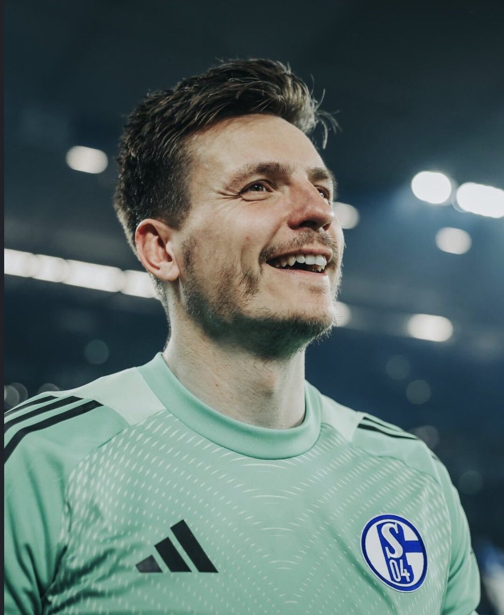 Die letzten zwei Wochen fast nur kritisiert worden und jetzt in der Elf des Tages 🔥🔥
So geht man mit den Hatern um 😮‍💨