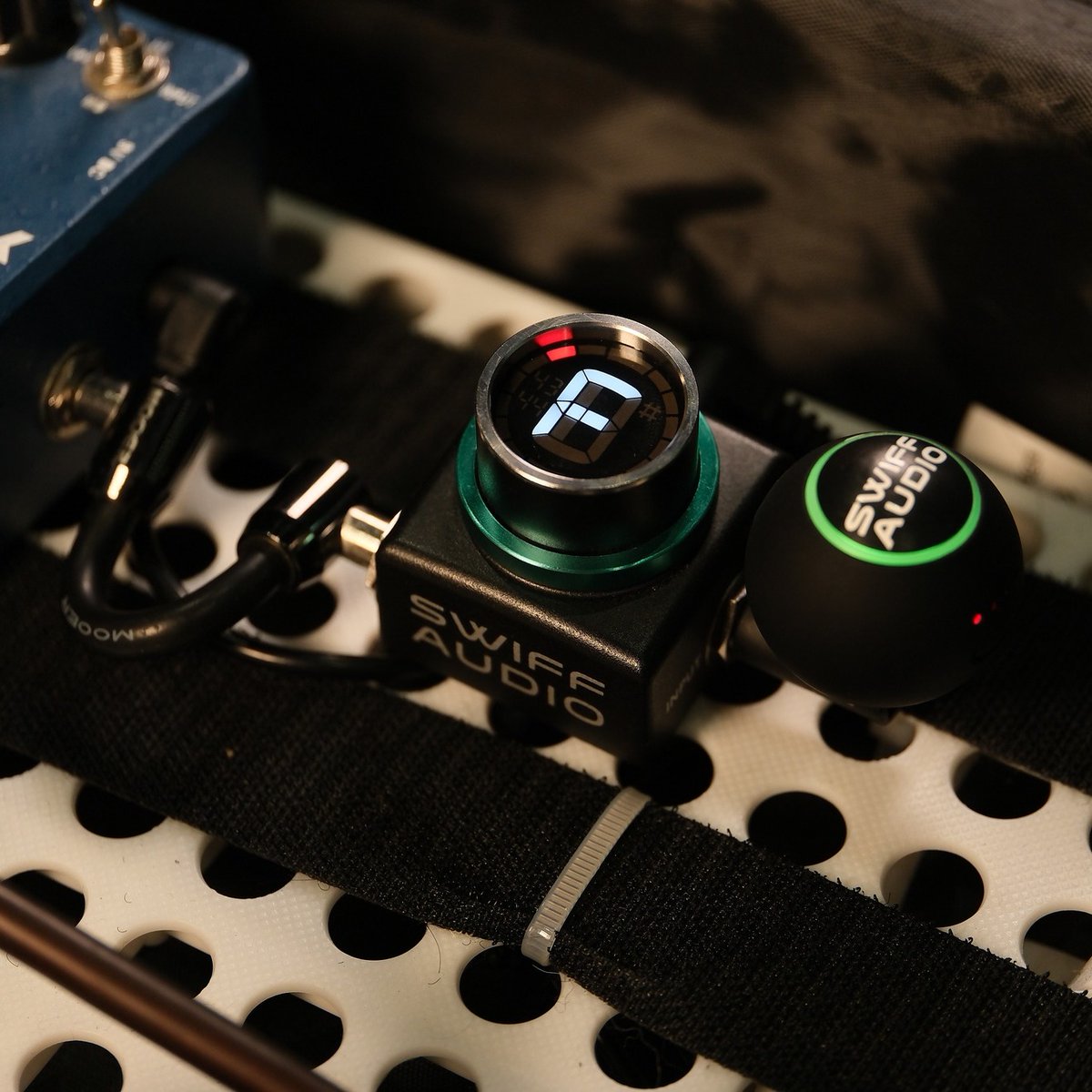 Swiffaudiojapan's tweet photo. ペダルボードにぴったり出まる、見やすいディスプレイとサイズを备えた次第です。それがあなたのニーズです。

Swiff Audio C-20 ペダルチューナー

#SWIFF #SWIFFAUDIO #ペダルチューナー https://t.co/LlAt1khI9P