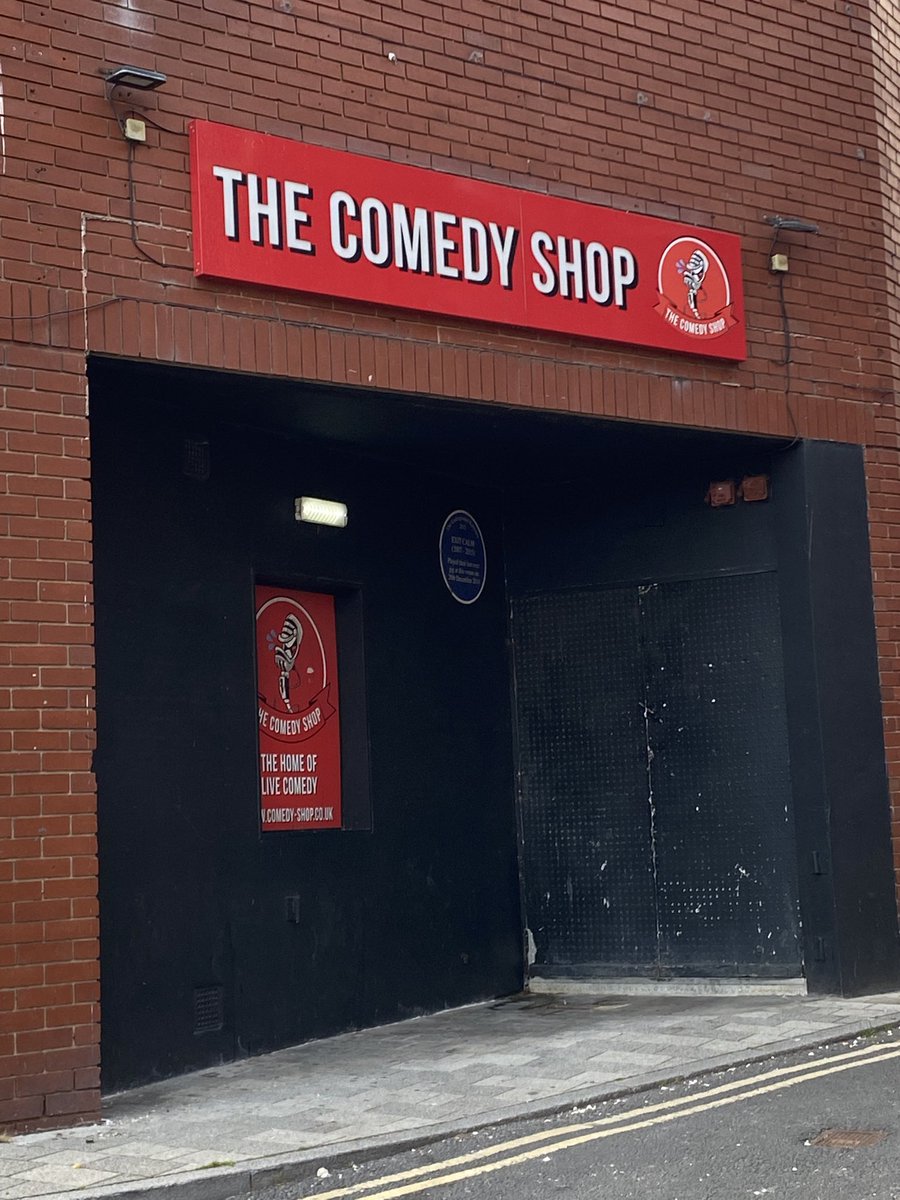 gong_wrong's tweet photo. Barnsley ! If you’re not enjoying Monday, why not give yourself something to look forward to this Saturday night? Getting inside those comedy doors, having a few drinks &amp; a laugh! Tickets: https://t.co/0w8n0Ca0f4 https://t.co/AwQl9daHls