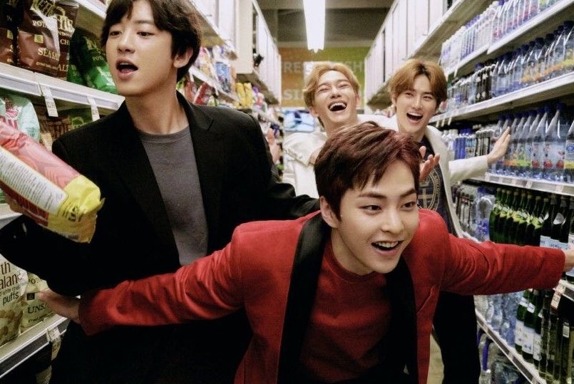 _cosmiclue's tweet photo. i miss my boys so much https://t.co/riVkmbLxeE