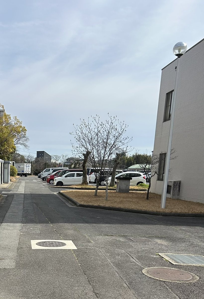 tnct_roboconb's tweet photo. 先ほど関西春ロボコンに向けてロボットを発送しました！
豊田高専Bチームからはβcon(ベーコン)チームとFチームが出場します！よろしくお願いします！ https://t.co/MMkX9LmP2C