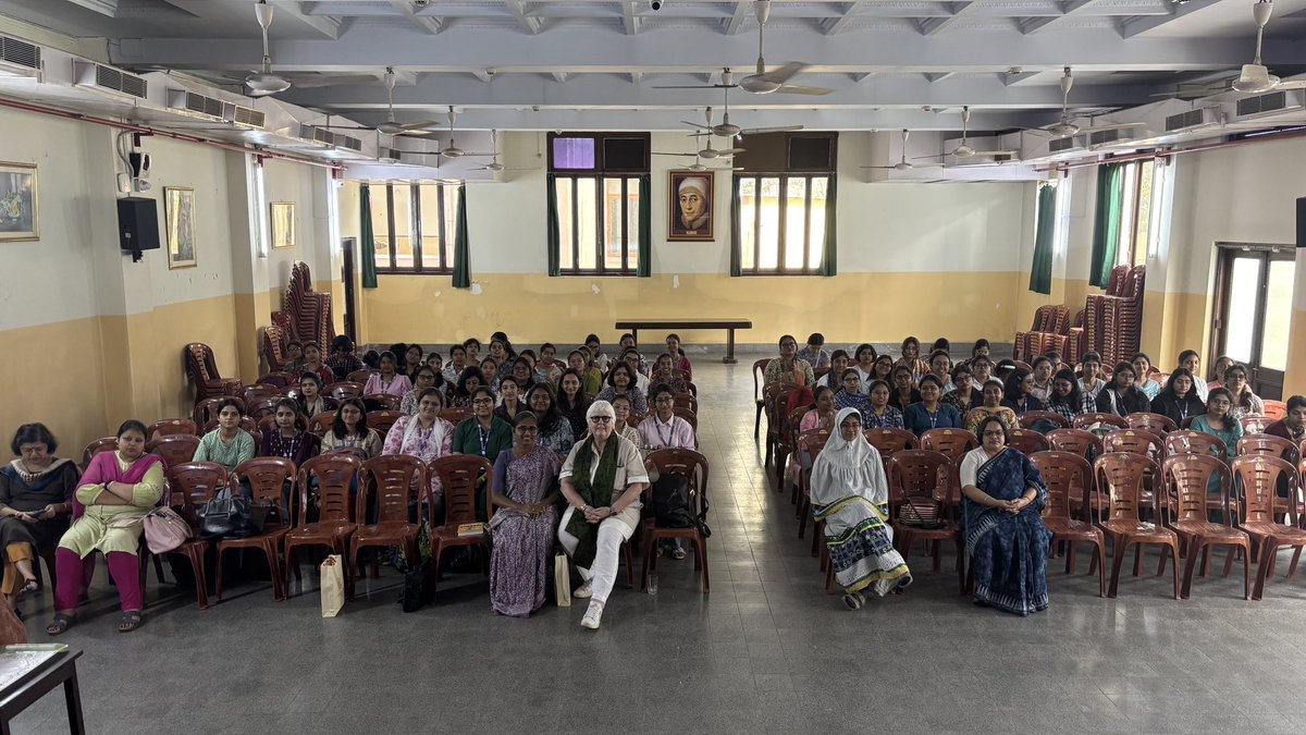 Irish Embassy India tweet media