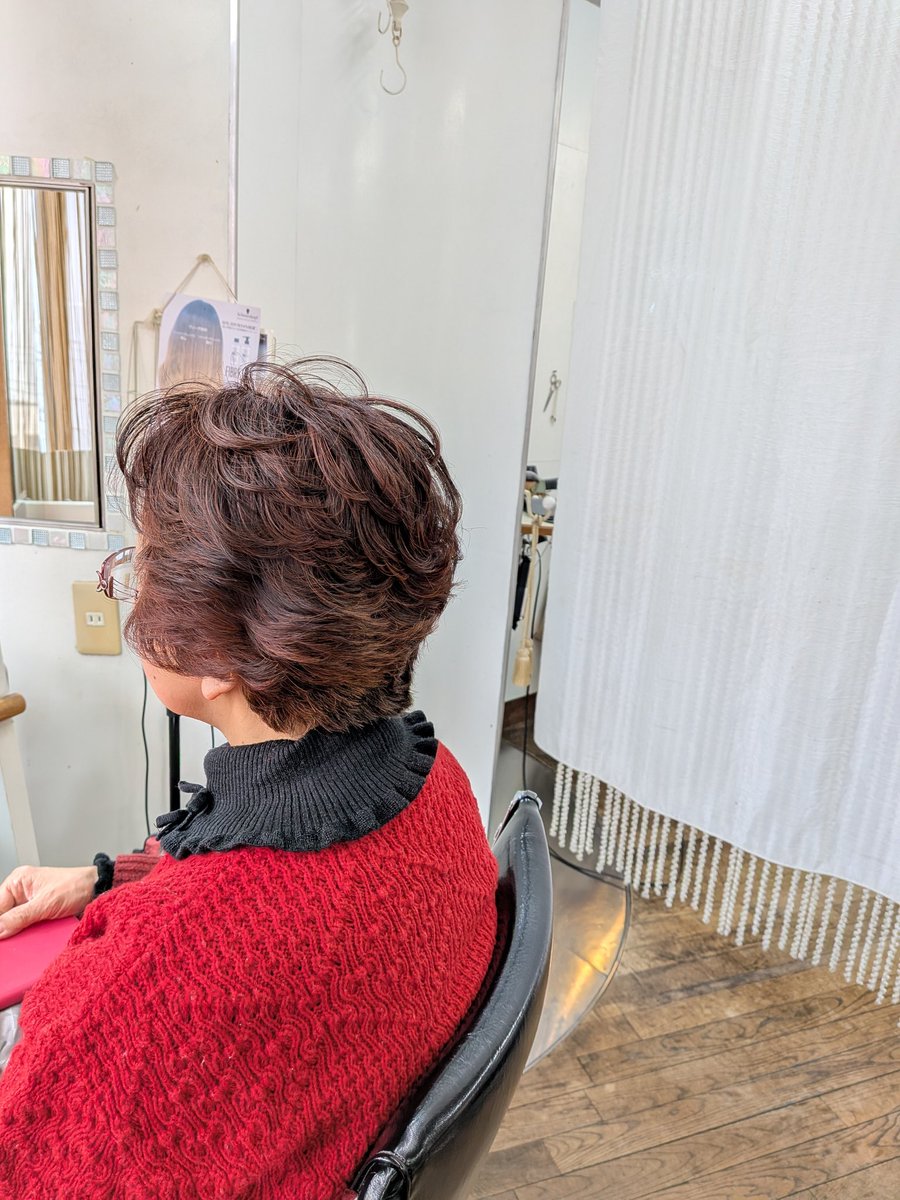 floram2009's tweet photo. 髪と頭皮に優しいヘナカラー🌿
髪質を見極めお客様に最適なスタイルを提案させて頂きます。BY りょう
ご予約はお電話・ネットから承ります。
🖥️https://t.co/5JzjonCRZc
☎️ 0492254489
#floram ＃川越市 #川越美容室 #川越駅東口 #マンツーマン施術 #丙午 #ヘナカラー #オーガニック #ノンジアミン https://t.co/ov8L1KR4Pf