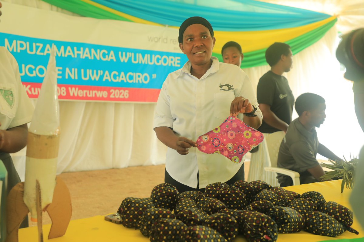 WrrRwanda's tweet photo. Women’s cooperatives empowered under #SheCan Project in @Nyamagabe showcased a variety of agricultural and agro-processed products during the #IWD2026 celebrations. From farming to value addition, these initiatives demonstrate how women are strengthening household incomes. https://t.co/JFIoXxXjRg