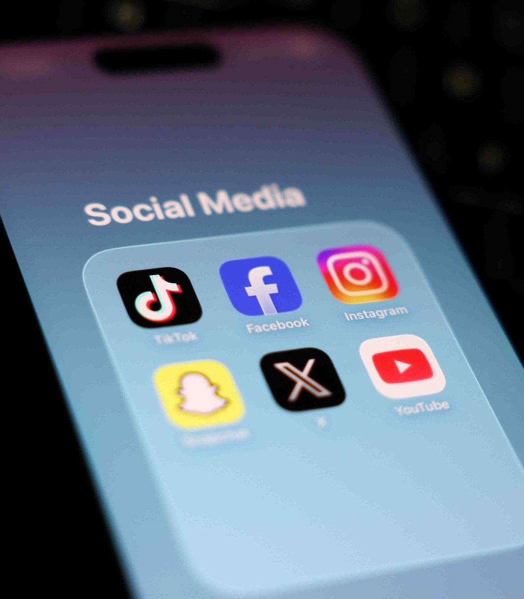 ruva_the_rose's tweet photo. Zimbabwe plans to restrict social media access for minors. Youth under 18 may be banned from platforms like Facebook, TikTok and Instagram, according to ICT Minister Tatenda Mavetera. The move aims to protect young users online in Zimbabwe.#Zimbabwe #OnlineSafety #DigitalPolicy https://t.co/OOaec9jlEX