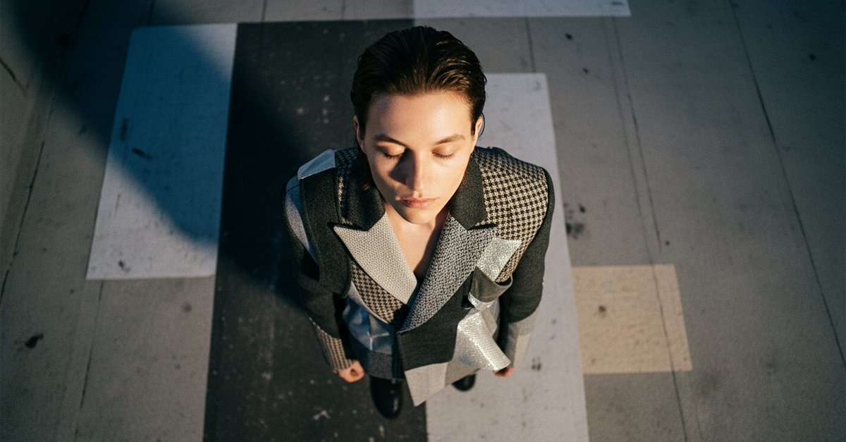 AnyAngle_ai's tweet photo. one model, one shot. 4 stunning angles generated in seconds. https://t.co/vVYnqSYVAS is a game changer for fashion photography 🌟

#AnyAngle #AIPhotography #ProductPhotography #CreativeAI https://t.co/9wvK2kCn0k