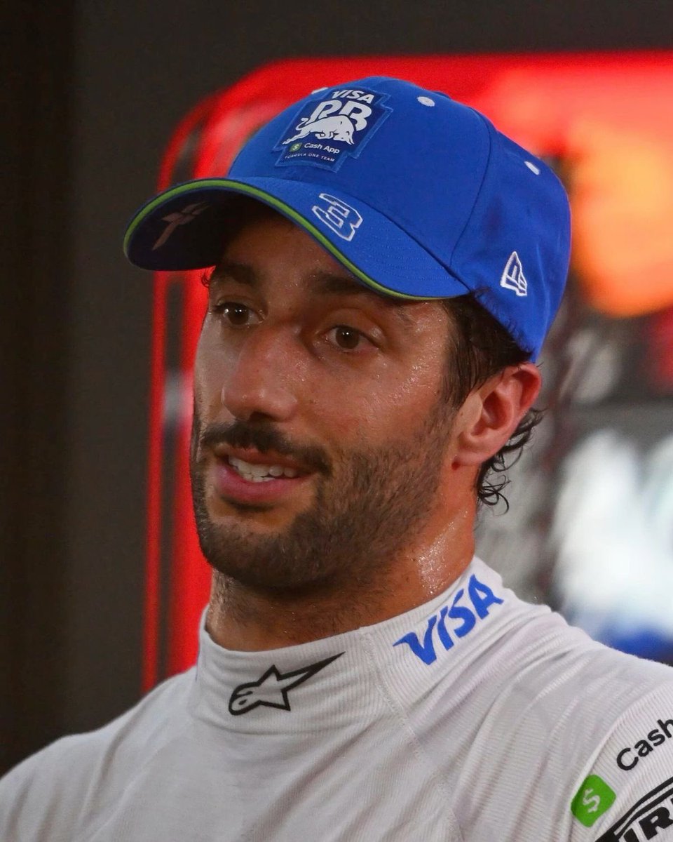 looseyricciardo's tweet image. #MondayMotivaton