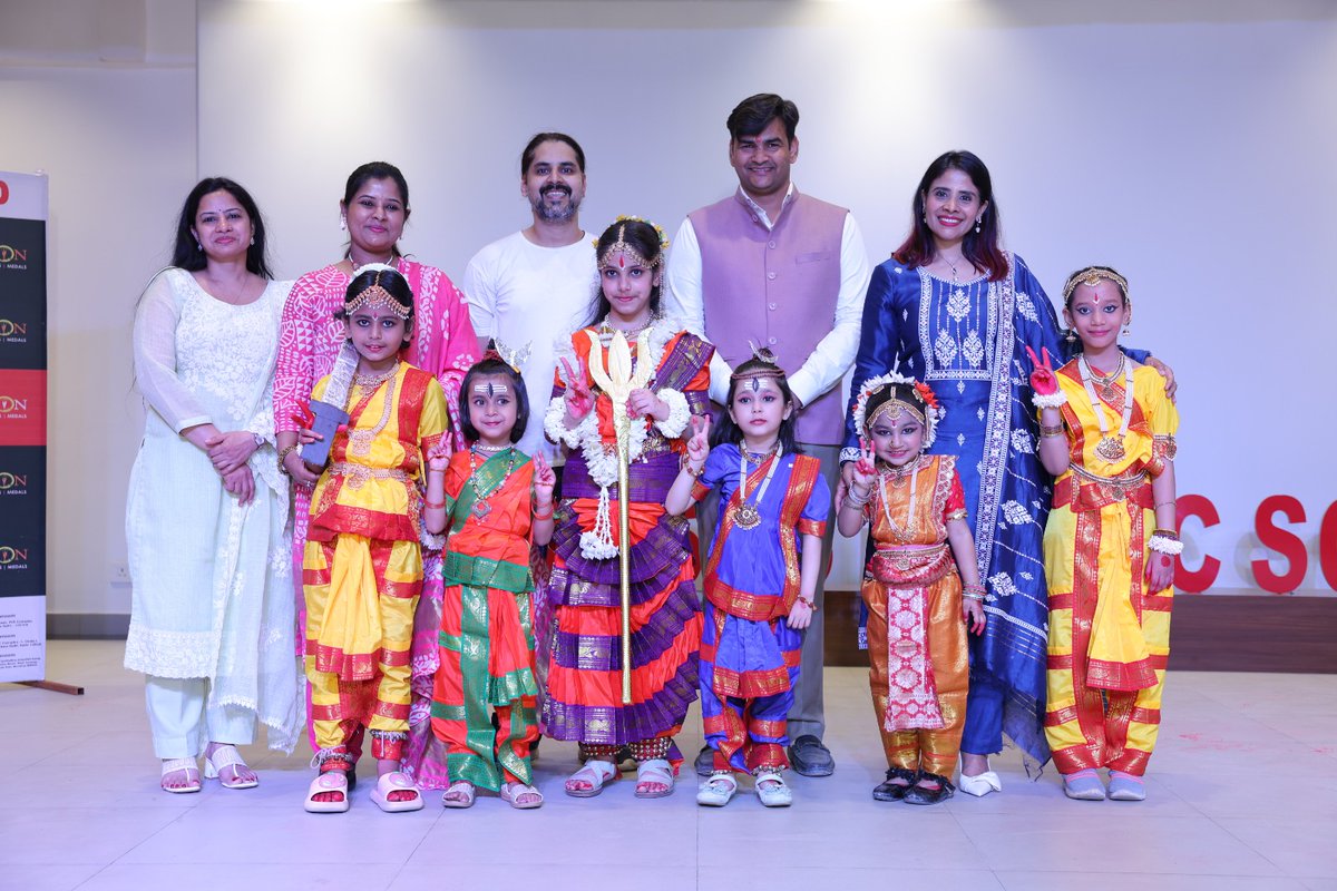 Mission7374's tweet photo. Sadak Utsav 3.0 wasn't just an event; it was a loud, vibrant proof that #SheLeadsTheStreet.  

We celebrated women who are reimagining Gurugram one street at a time. This is the energy that drives the mission for a better, more governed city.  

#womensday #womensdayspecial https://t.co/L9vlgCHxJD