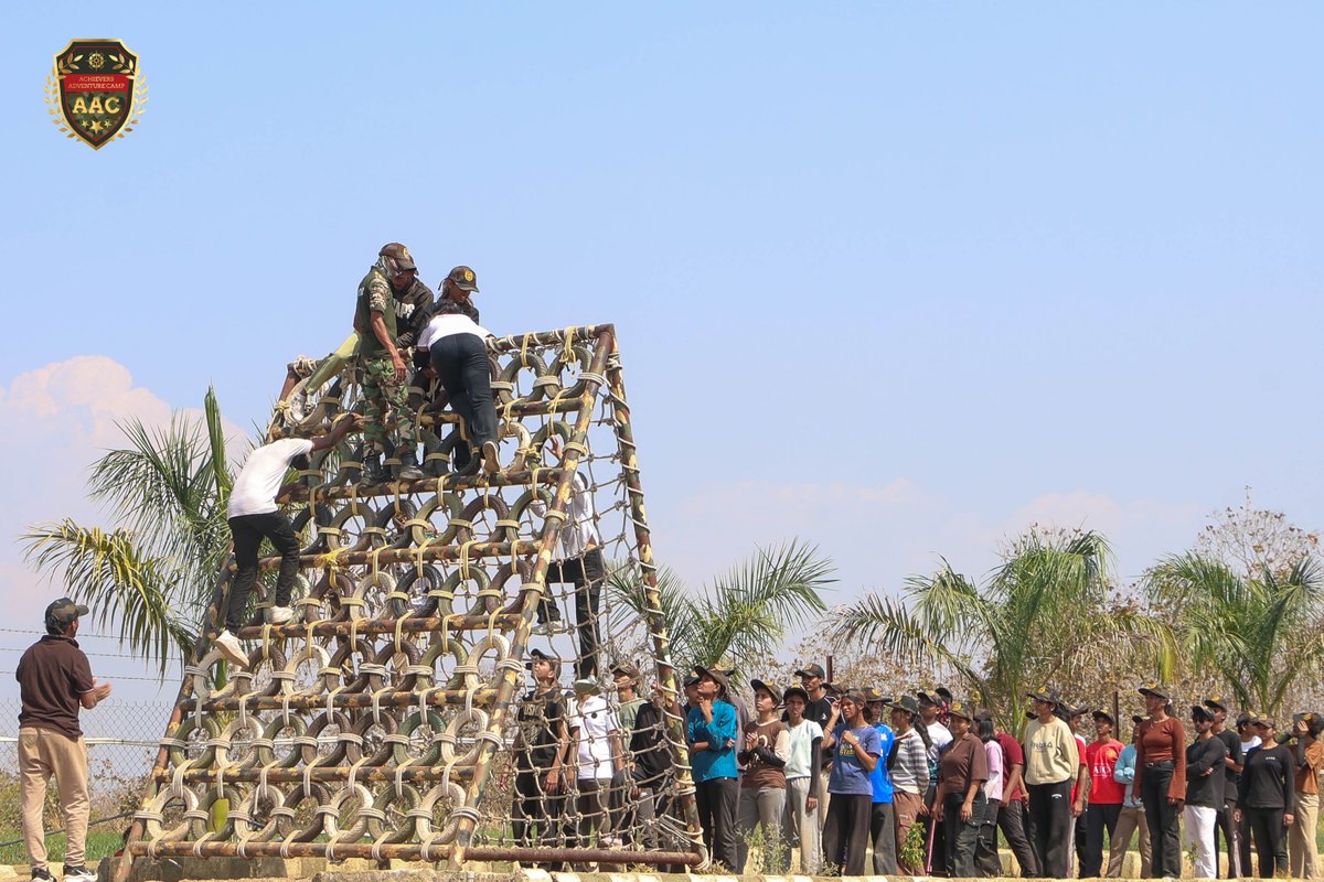 achieversacamp's tweet image. Step by step, resilience grows at Achievers Adventure Camp.
#GHRSTUWadi #AchieversAdventureCamp #AdventureLearning