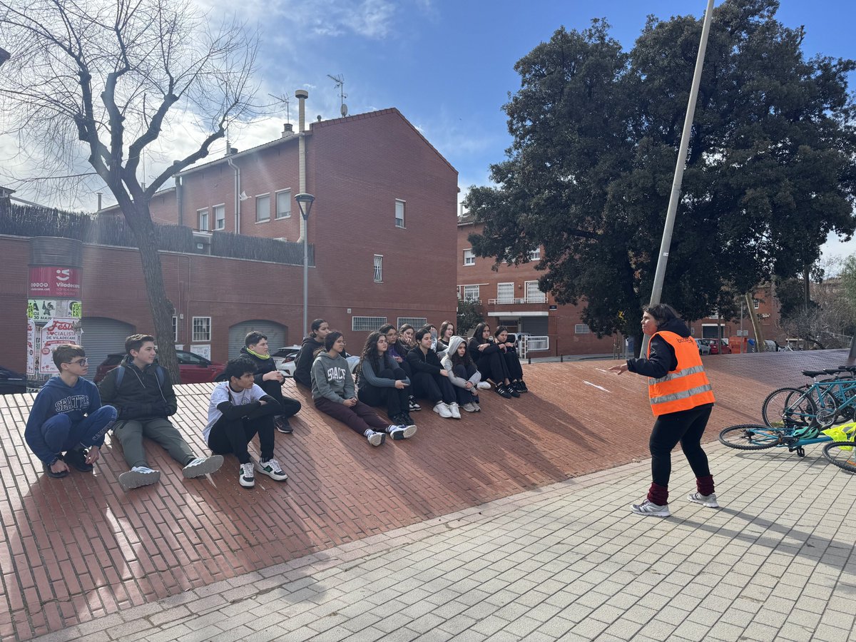 Institut de Sales tweet media