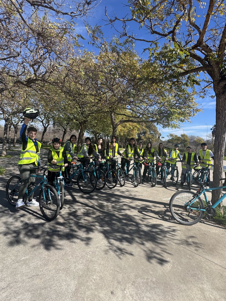 Institut de Sales tweet media