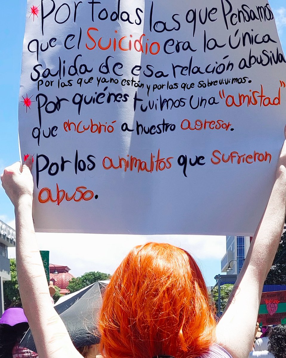 Sheybyy's tweet photo. -Por todas las que pensamos que el suicidio era la única salida de esa relación abusiva, por las que ya no están y por las que sobrevivimos. 

-Por quiénes tuvimos una "amistad" que encubrió a nuestro agresor.

-Por los animalitos que sufrieron abuso.
#8M #CostaRica #8Marzo https://t.co/d4Cp9eOw7e