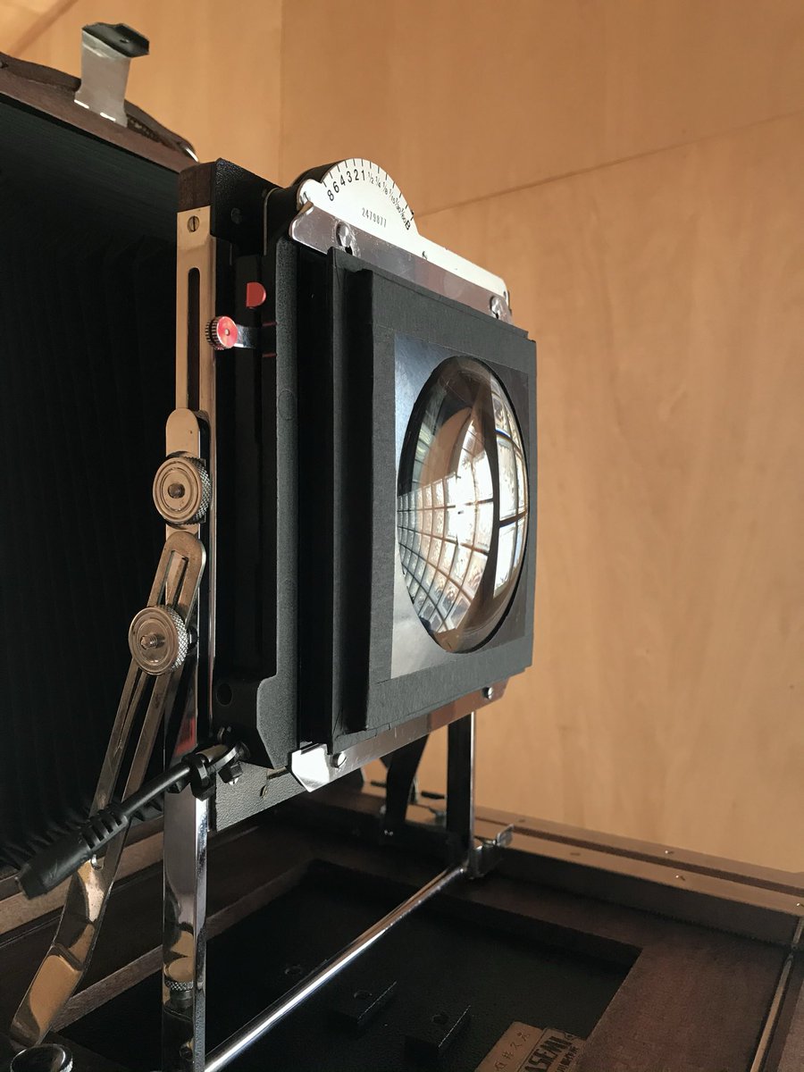 satotheshooter's tweet photo. 100年以上前の単玉集光レンズで撮った。マウントは自作。
Kodak View Camera No.2-D 8x10 / Homemade Single Element Lens (1910s Bausch & Lomb Convex Lens 120mm f1.6) / Kodak Portra Endura Color Paper (Fuji SPD)
#papernegative
#largeformatphotography
#8x10 https://t.co/RujoqCNtQf
