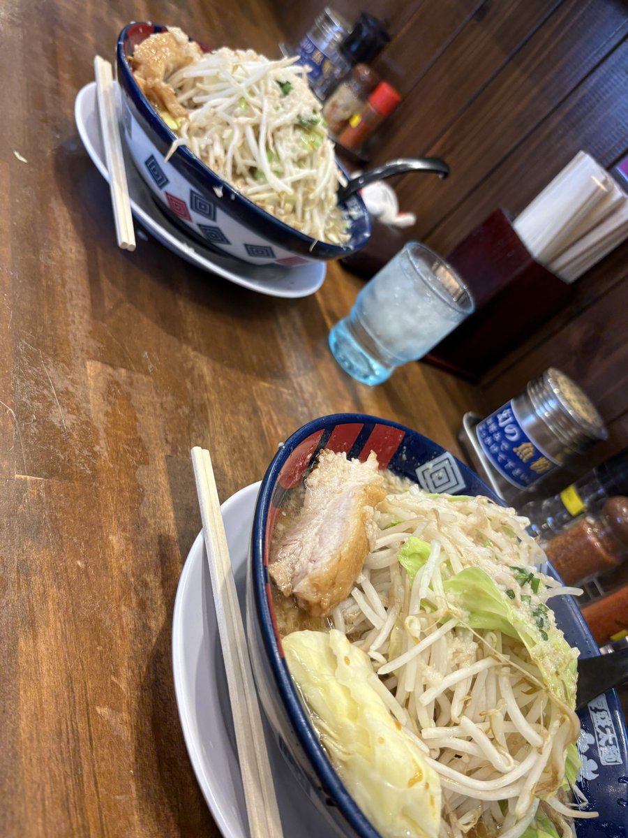 rica@STREET REBEL tweet media