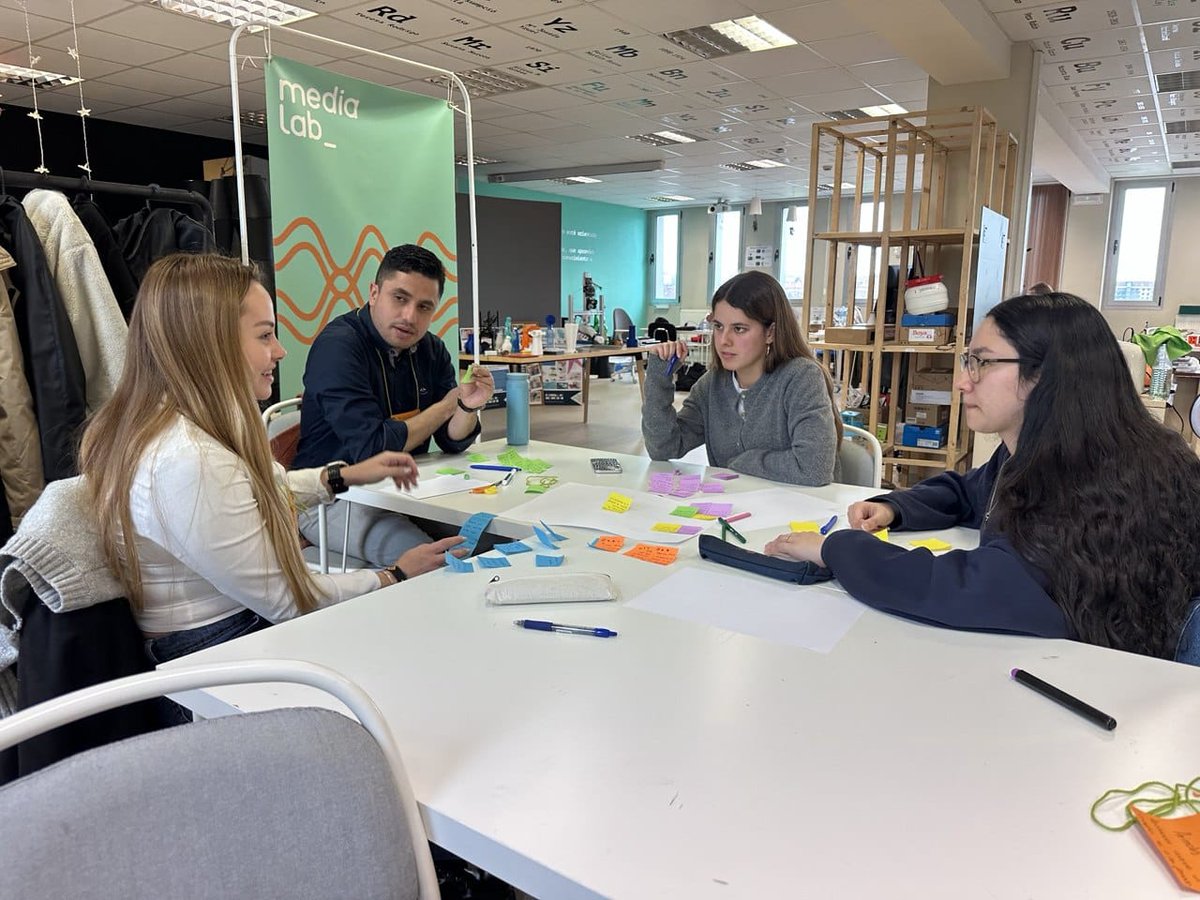 Compromiso Asturias tweet media