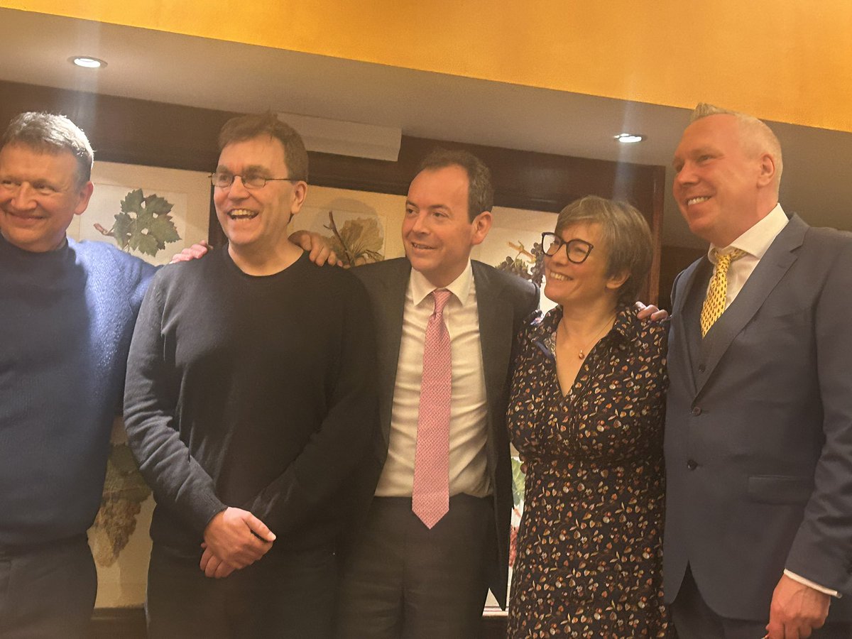 Timestein tweet media