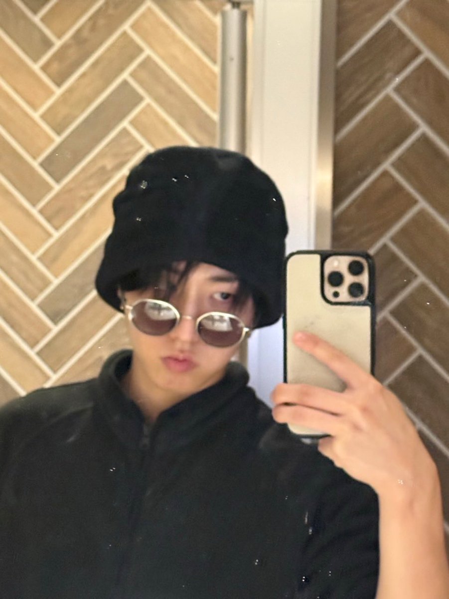 hansoftbot's tweet photo. Han jisung instagram update! https://t.co/B01TbsOscH