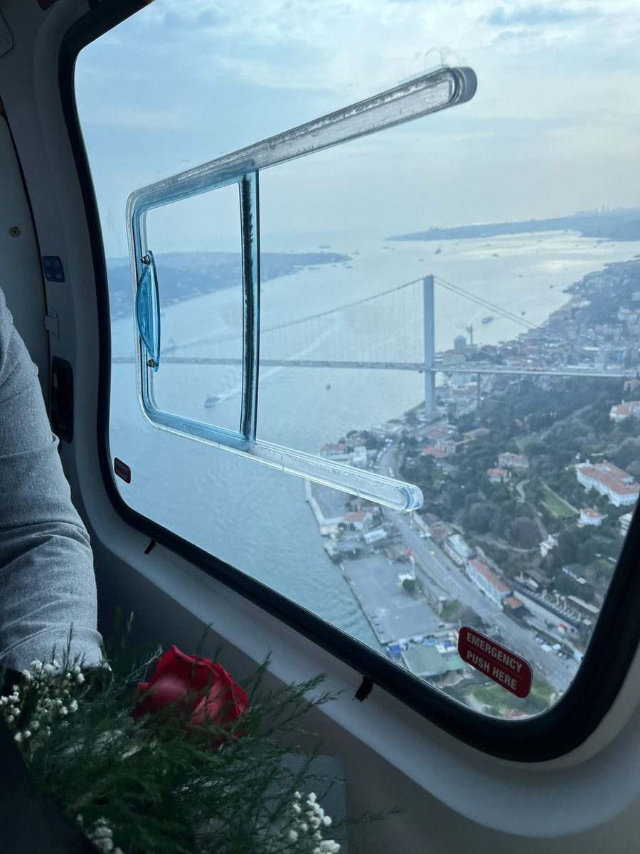 daimapollyanna's tweet photo. İstanbul zaten benim için aşktı artık ikimizin masalı  ^.^ https://t.co/O0jrosshl9