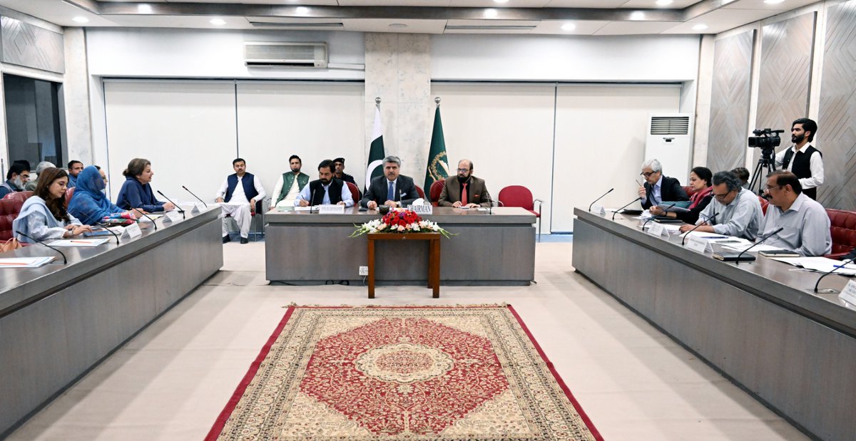 Committees of NA tweet media