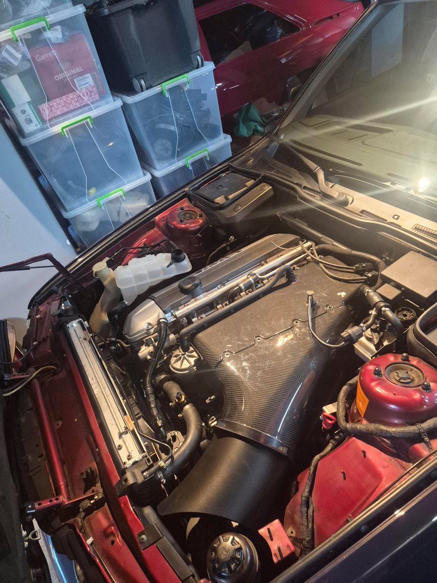 schmiedmannInt's tweet photo. Customer from Turkey ๐น๐ท building a BMW E34 with M54 + S54 ITBs and a carbon CSL airbox ๐ฅWhat do you think of this build?#BMW #E34 #BMWBuild #Schmiedmann https://t.co/CxV7l898kO