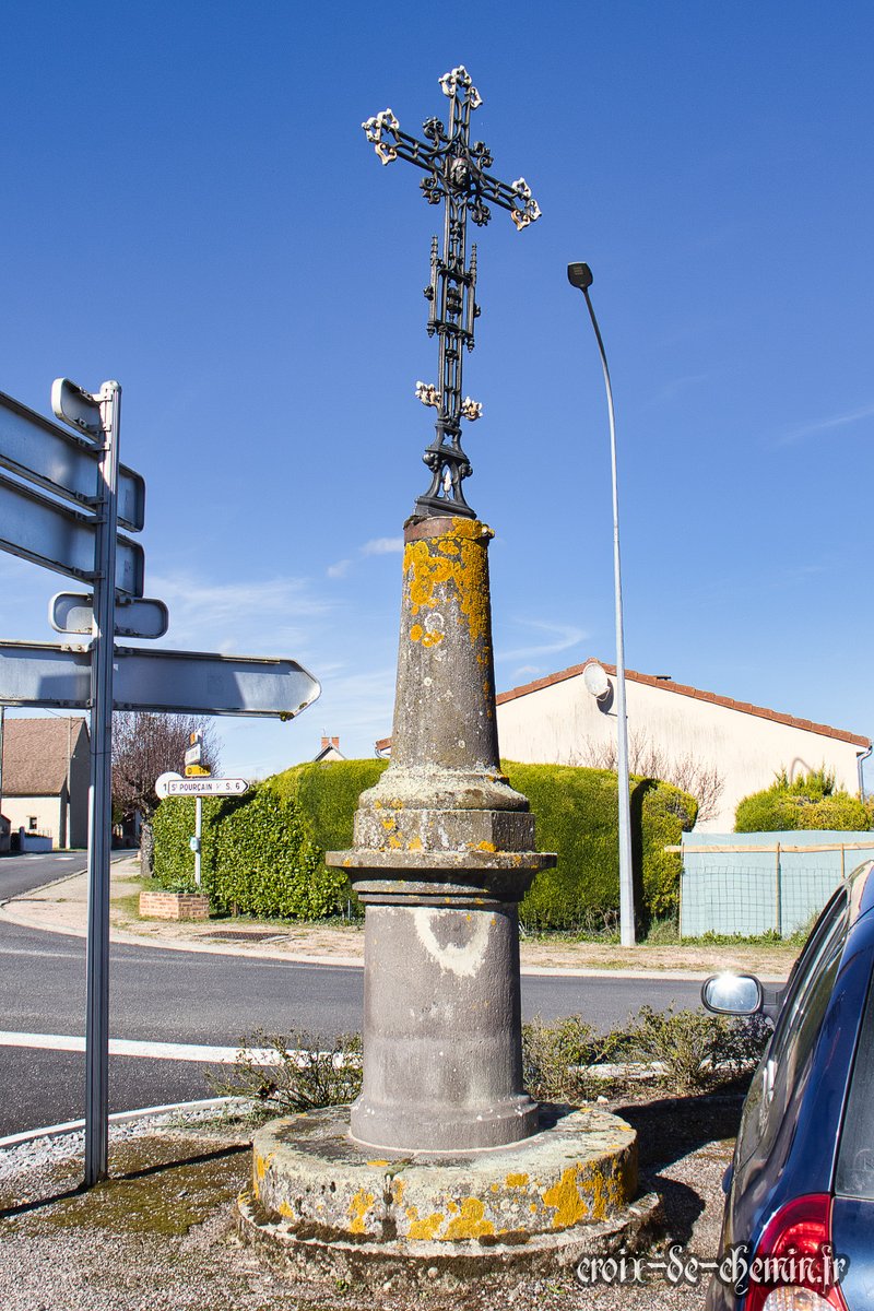 Croix de Chemin tweet media