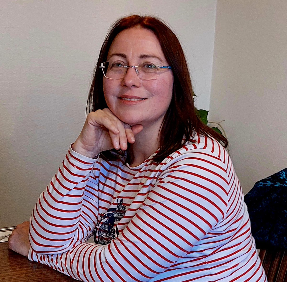 Claudia Westphal wurde am 8. März 2026 zur Direktkandidatin für die Landtagswahl 2027 in SH gewählt. Das ist das Ergebnis der Aufstellungsversammlung der dieBasis für den Wahlkreis 27-Norderstedt. Der KV Steinburg gratuliert.