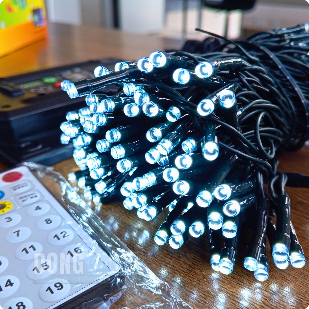 dong_solar's tweet image. ✨ Give your evenings a magical glow!

Solar Fairy String Light – 22m / 200 LEDs (Daylight White)
☀️ Solar + USB rechargeable
🎛️ 8 lighting modes + remote
🌙 Auto-on at night
💰 KSh 4,640
📞 0113 106 275
🔗 link.dongsolar.co.ke/FAIRY22M200LED…
#FairyLights #SolarLighting #OutdoorDecor