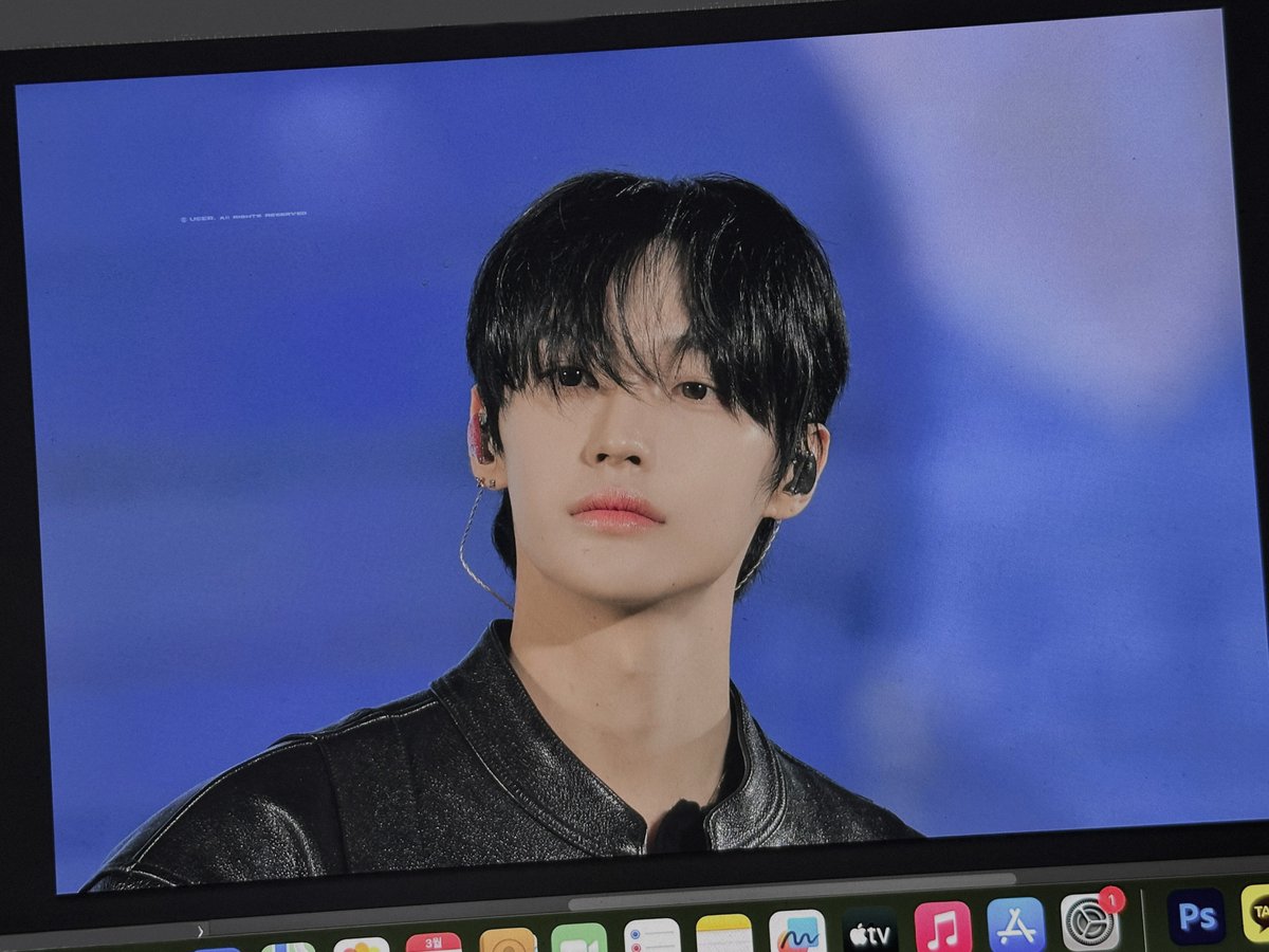 키키 tweet media