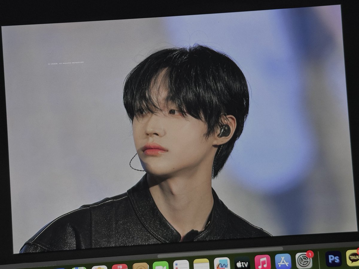 키키 tweet media