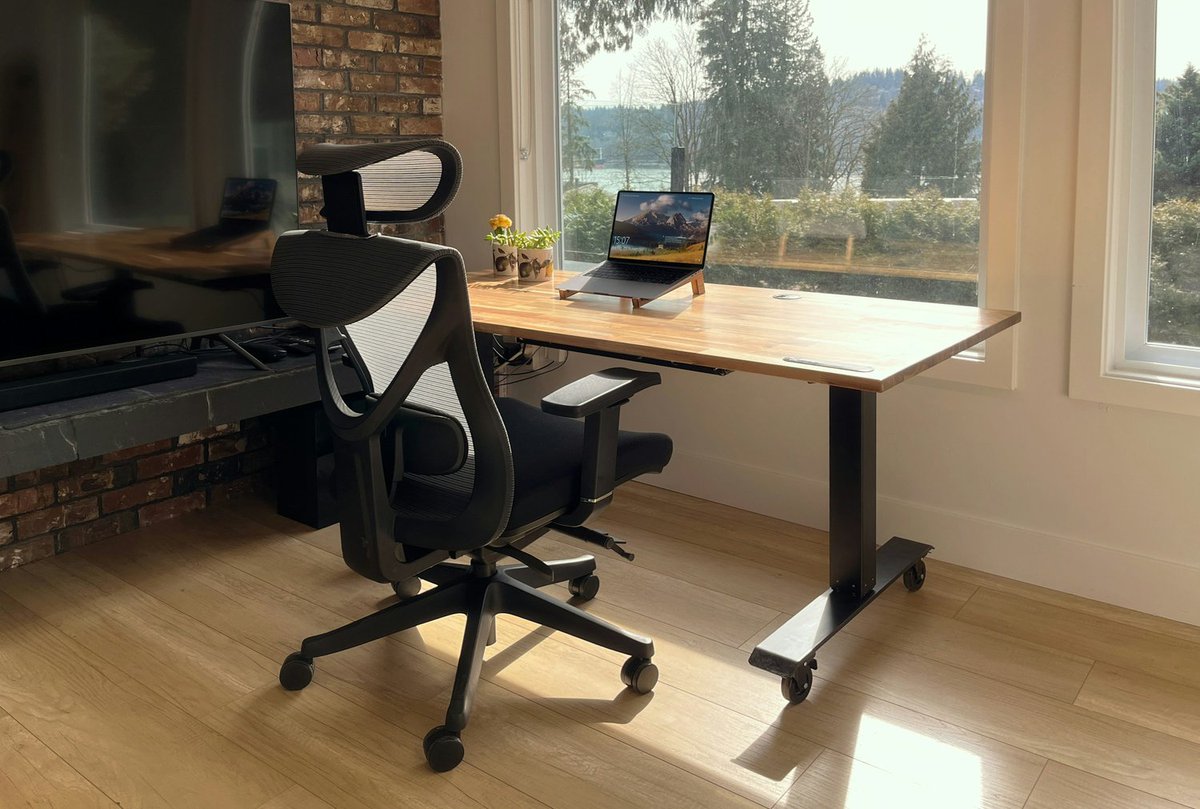 aircaresystems1's tweet photo. Struggling to pick the right ergonomic chair?
This FAQ breaks down the features that actually matter so you can choose with confidence and avoid common mistakes: https://t.co/DkY308mC1k
#ErgonomicChair #HealthyWorkspaces #PostureMatters #OfficeComfort #AirCareSystems https://t.co/PK7jyBg6rn