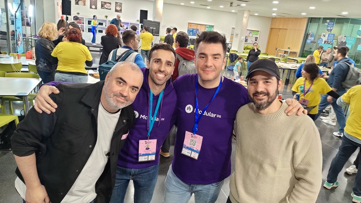 Héctor de Prada tweet media