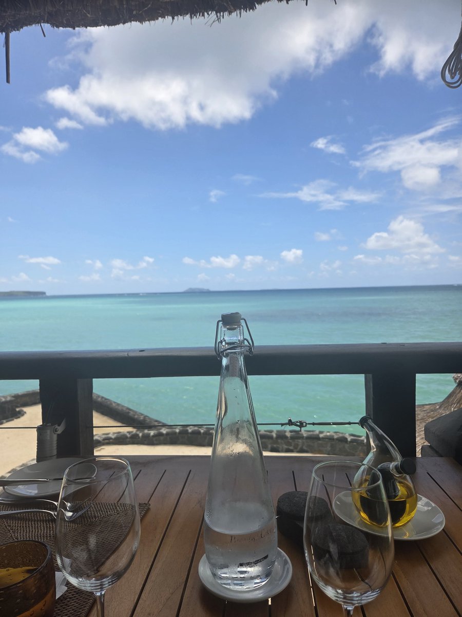 Lucy Allen tweet media