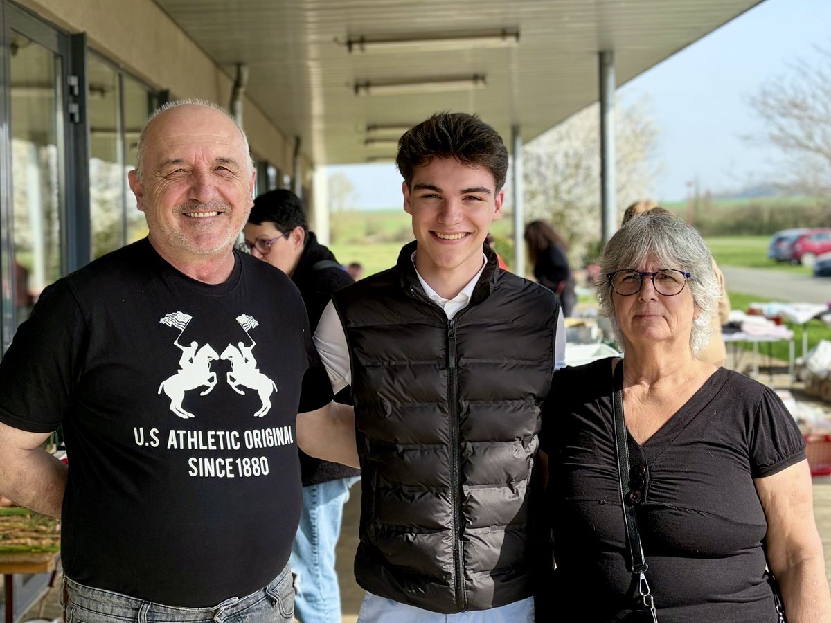 matheo_basin's tweet photo. 🧵Bravo au Foyer Rural De Delme pour l’organisation de la 9ᵉ édition des Puces des Couturières, un événement devenu incontournable dans la commune.
Merci aux bénévoles et à toutes les personnes présentes pour cette belle journée !
#delme #Saulnois #circo5704 #moselle https://t.co/Lk1CcBbJEA