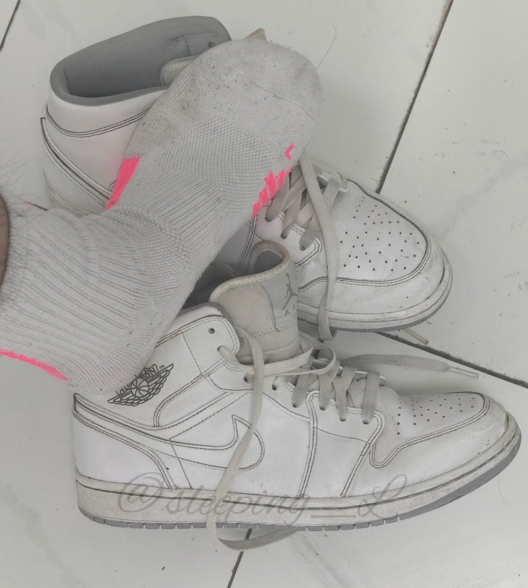 爱睡觉的L（原创） tweet media