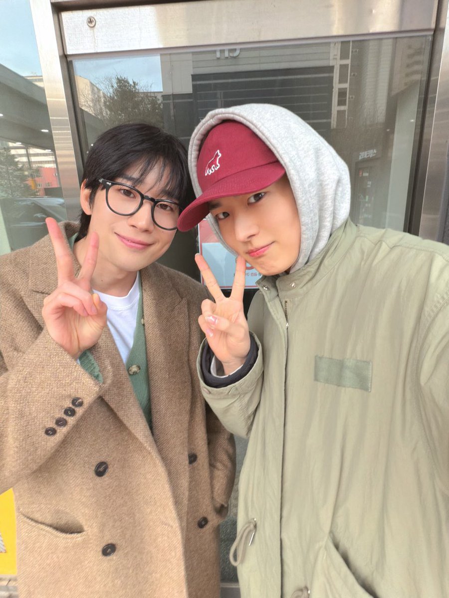 승우 x 병찬 
🦊🐥💜💛

#최병찬