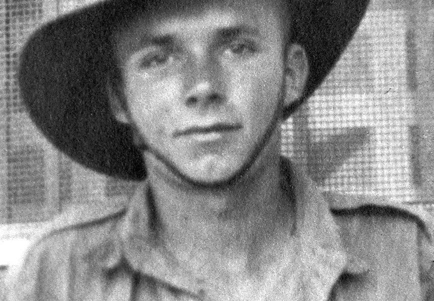 ekathimerini's tweet photo. Last surviving ANZAC of Battle of Crete, Les Cook, dies at 103 https://t.co/rr41UjZvwq https://t.co/BPq1jrqZ4x