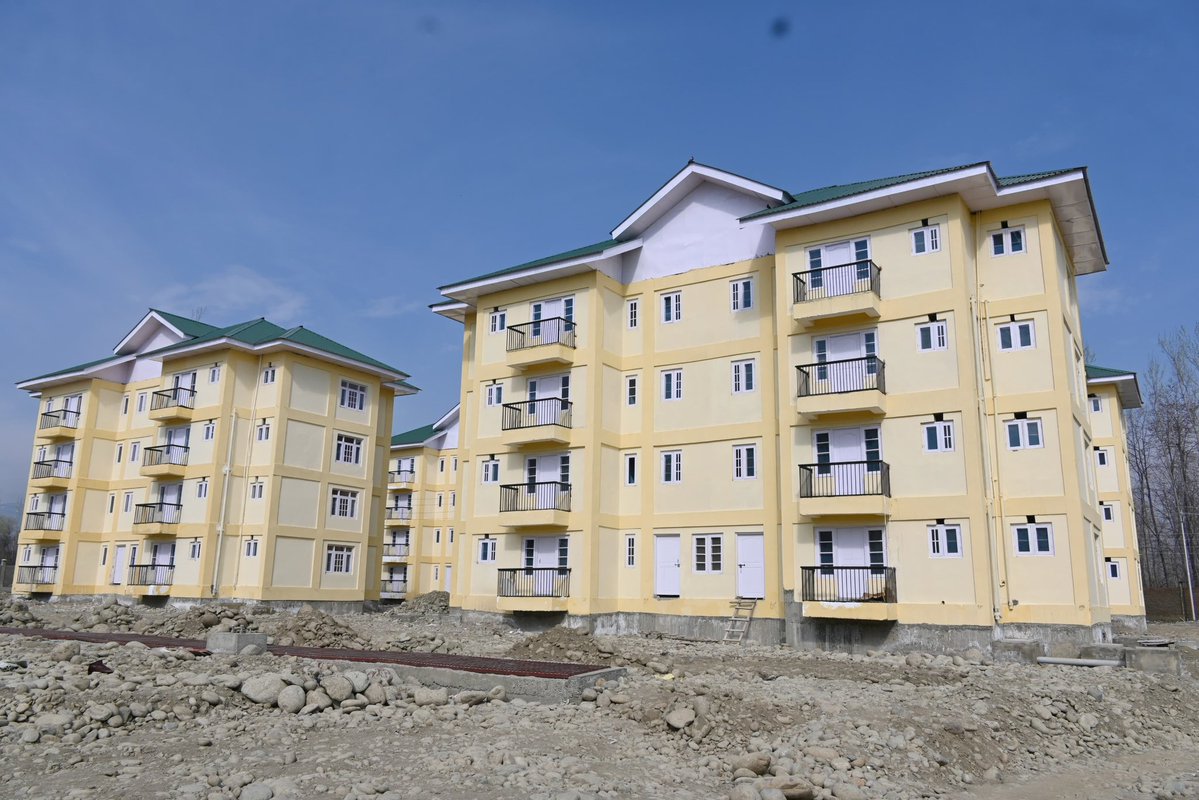 Deputy Commissioner Kulgam. tweet media