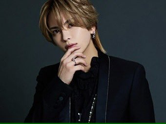 昼職ホス狂い tweet media