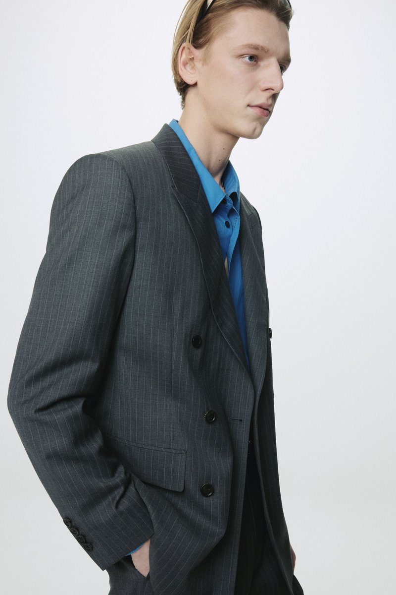 shibuya_parco's tweet photo. 【本日開催💫】TONYWACK POP UP STORE
#TONYWACK は2012年にソウルでスタートしたブランド。シャープなテーラリングと抑制の効いたディテールを基盤に、都会的で立体感のあるコレクションを展開🪡
🗓️3.13-3.22
📌渋谷パルコ/3F POP UP SPACE「PATH」
▼詳細はこちら
https://t.co/D1WYRxX2xe https://t.co/zbTsUXZo1p