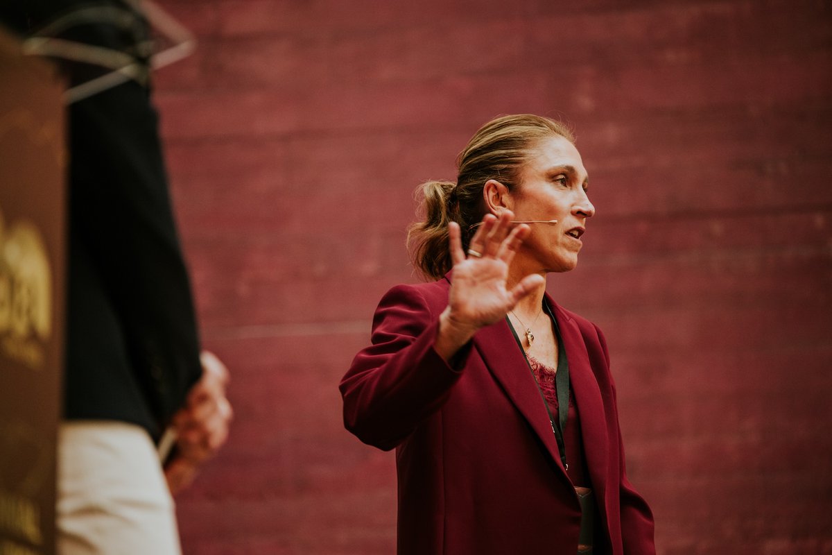 The_Buyer tweet media