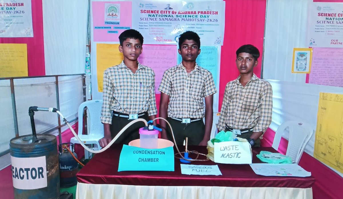 ScienceCityAP's tweet photo. 🔬 Science Samagra Mahotsav – 2K26
Young innovators showcased their creativity and scientific thinking at the Science Samagra Mahotsav – 2K26 organized by the Science City of Andhra Pradesh (SCAP).
#ScienceSamagraMahotsav 2K26 #ScienceCityAP #GovernmentOfAP #STEMEducation https://t.co/NzALQY9QJj