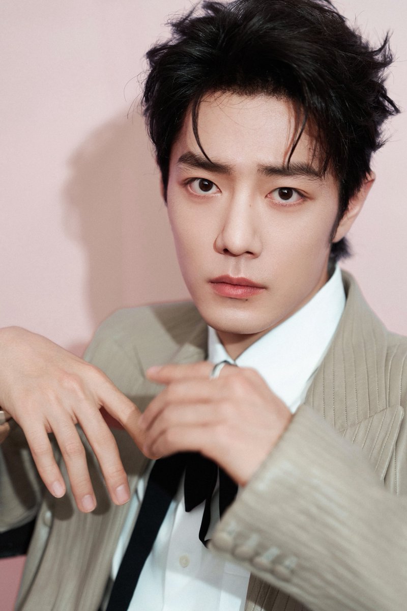 wxyzybxz's tweet image. 260309 17:20 Xiao Zhan Studio Weibo Update (2/5)

The screen carries dreams, creates excellent works with ingenuity, resonates with the characters at the same frequency, and gathering with XZ at the 2026 SMG Quality Awards.

XIAO ZHAN SMG QUALITY AWARDS  #XiaoZhanxZangHaiNight