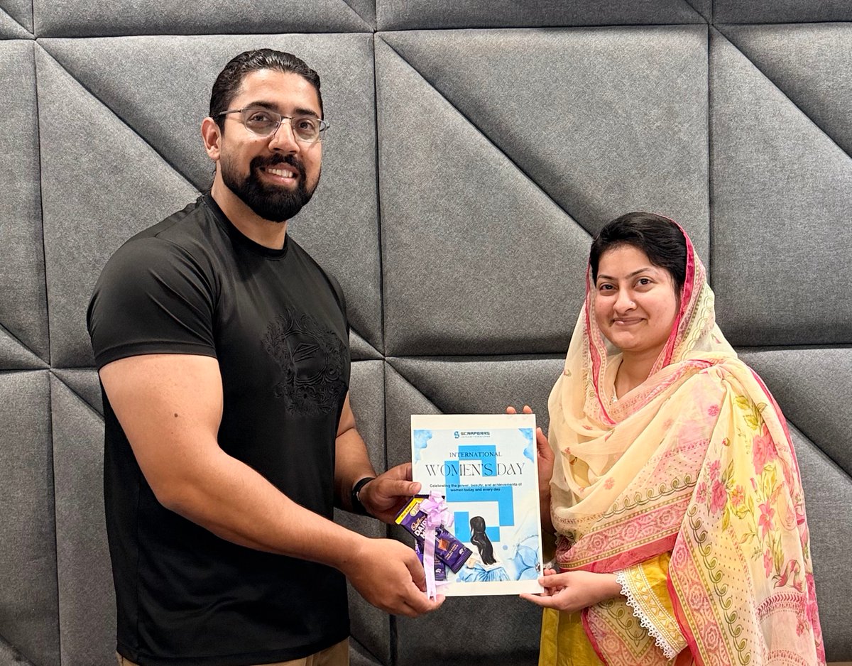 Scraperrs tweet media